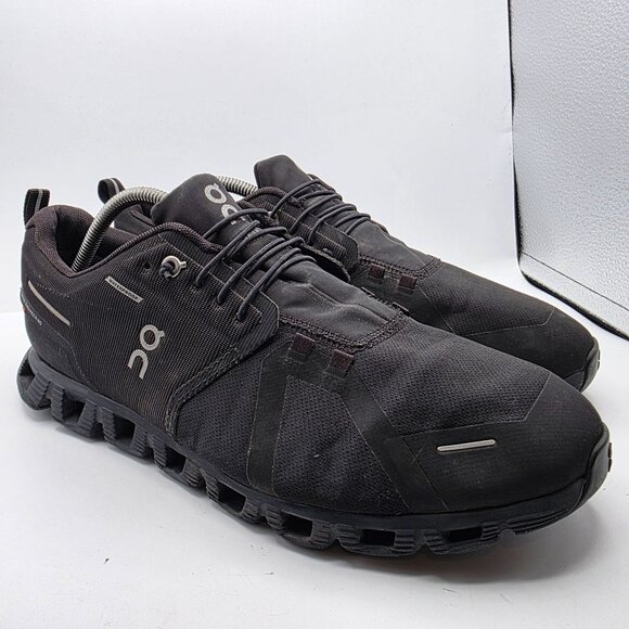On Cloud 5 Waterproof Mens Size 11.5 Triple Black Shoes Athletic Outdoors Casual - Picture 1 of 13